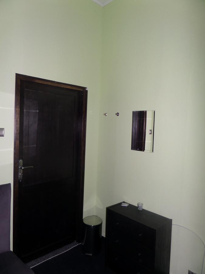 Incepcja 33 Hostel Wroclaw Bagian luar foto