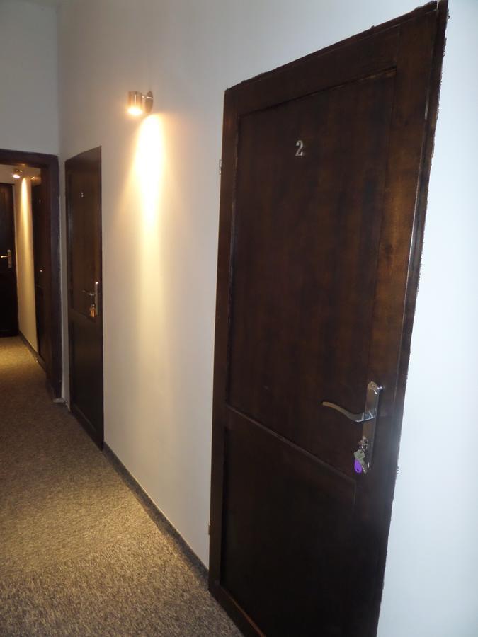 Incepcja 33 Hostel Wroclaw Bagian luar foto