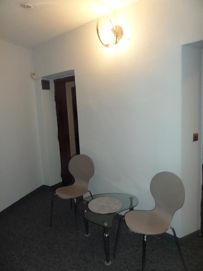Incepcja 33 Hostel Wroclaw Bagian luar foto
